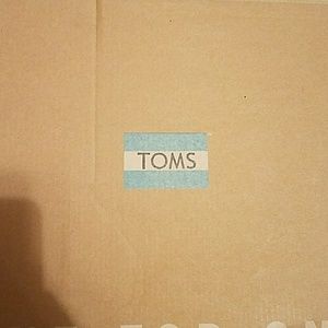 Toms
